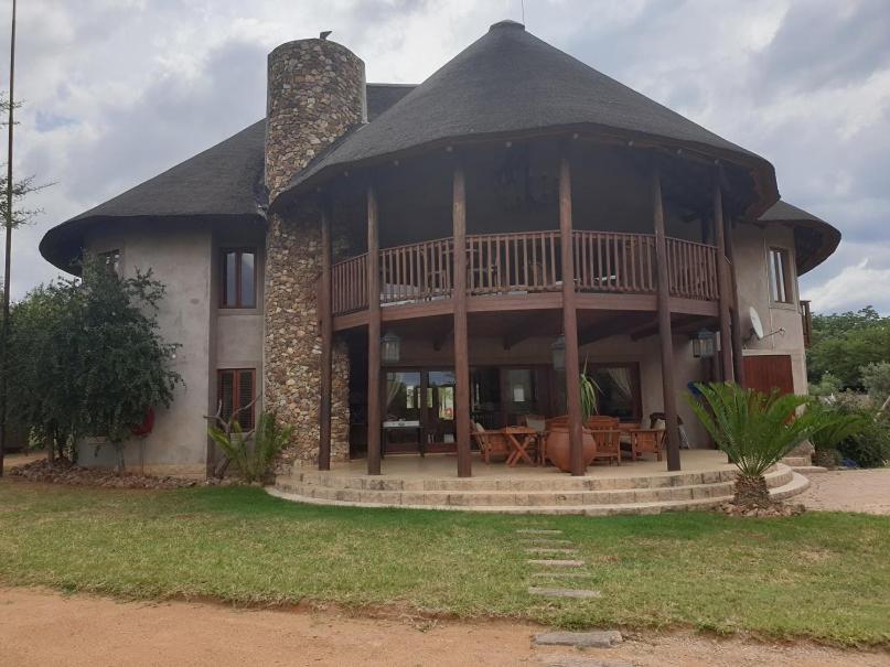 Zebula Golf Estate and Spa -Great Heights pax 17 Moi Signature Luxury villa — Hotel in Bela Bela