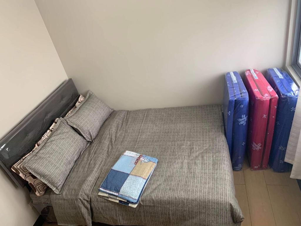 Cubao ManhattanHeights Unit 11A Tower B, 2BR photo