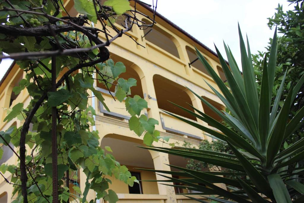 Guesthouse Maria — Hotel in Sarp