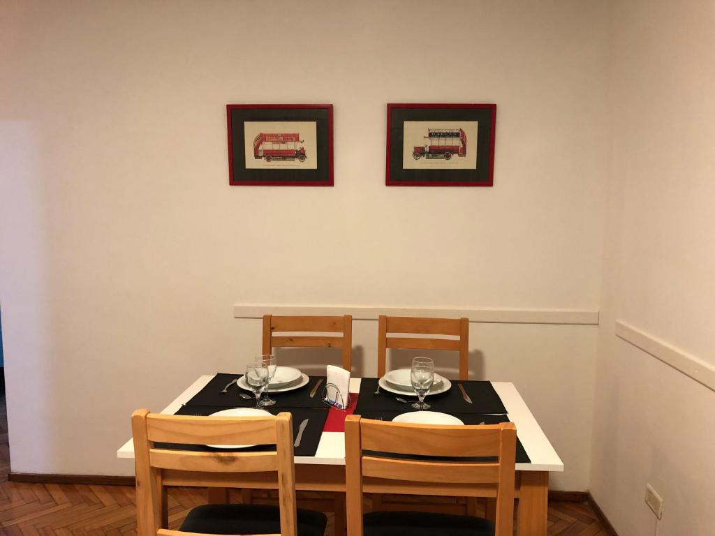 Av. Cabildo 3093, 6 personas 1 cuadra subte D - 5