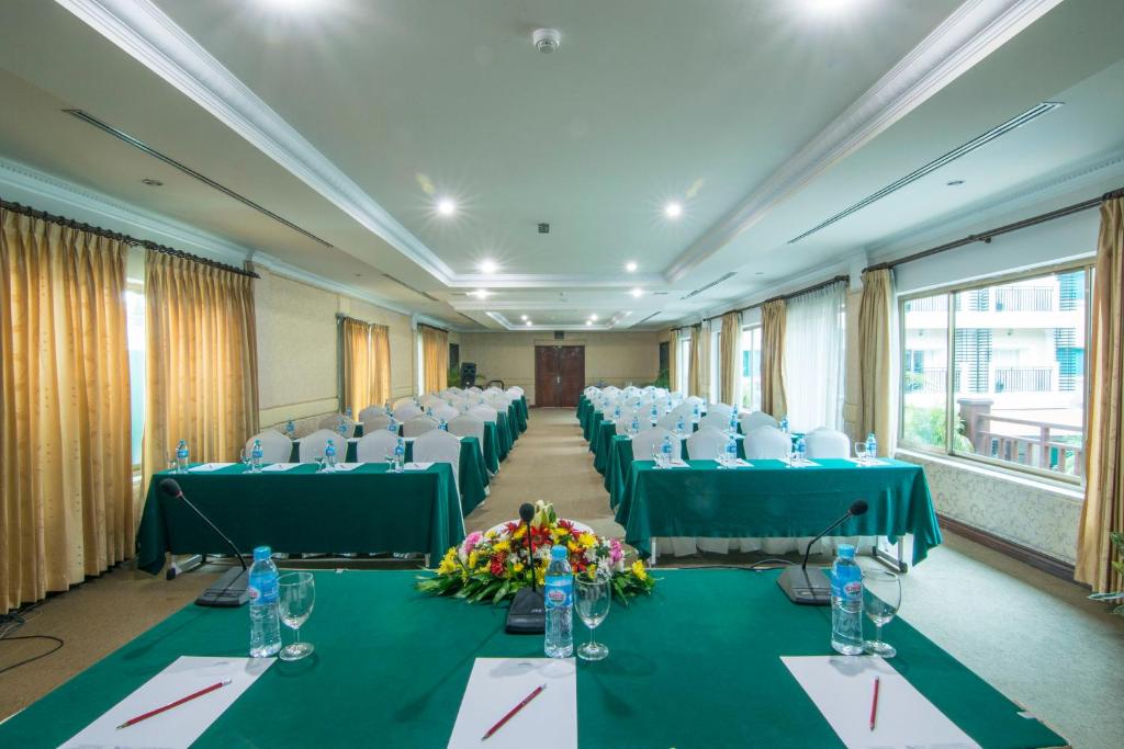 Meeting room / ballrooms