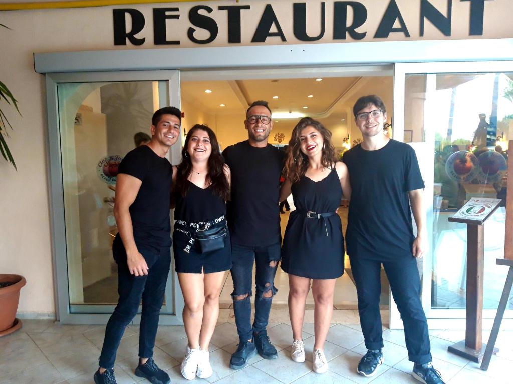 Club Turtas Beach - All Inclusive — Restaurant & bars in Alanya