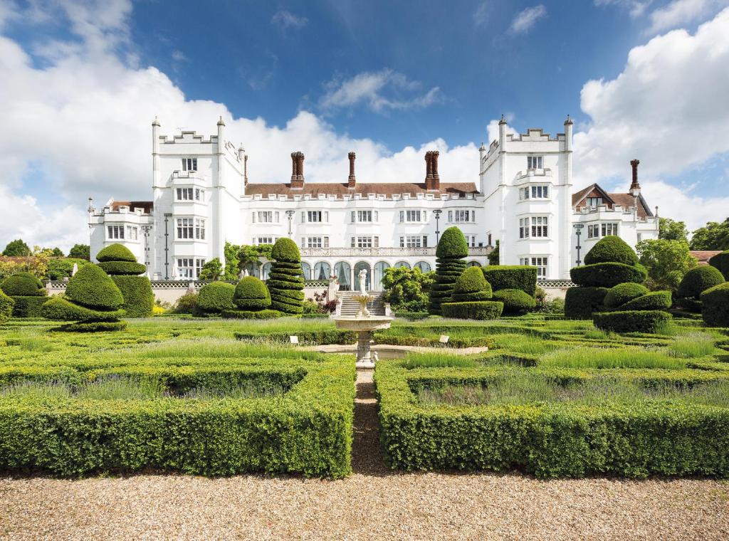 Danesfield House Hotel And Spa photo