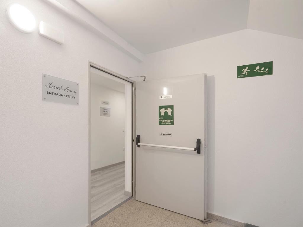 Hostal Anna Benidorm photo