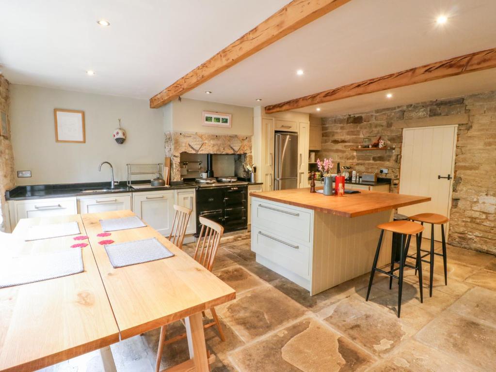 Bamforth Cottage, Holmbridge photo 5