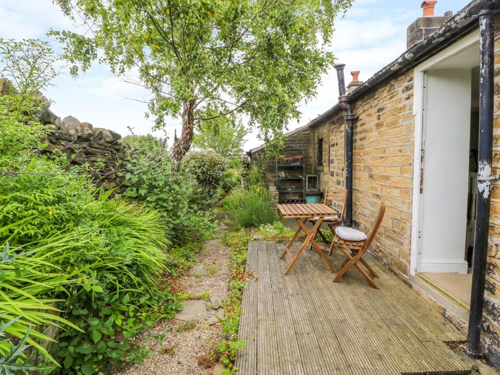 Bamforth Cottage, Holmbridge photo 7