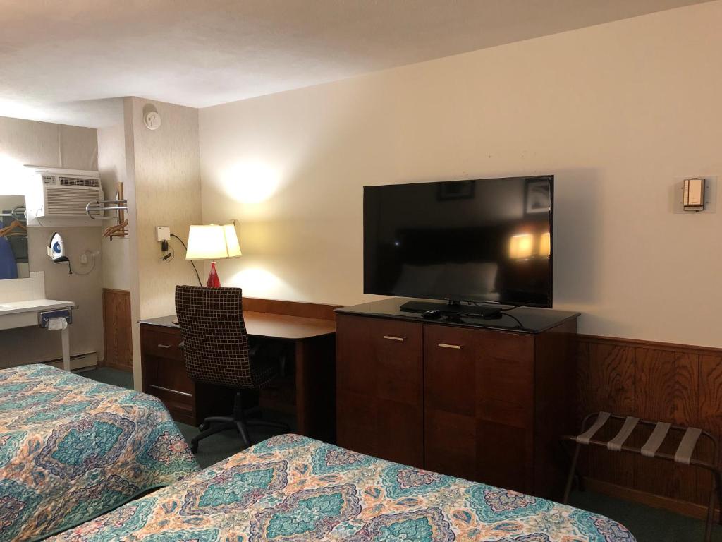 Viking Motel photo
