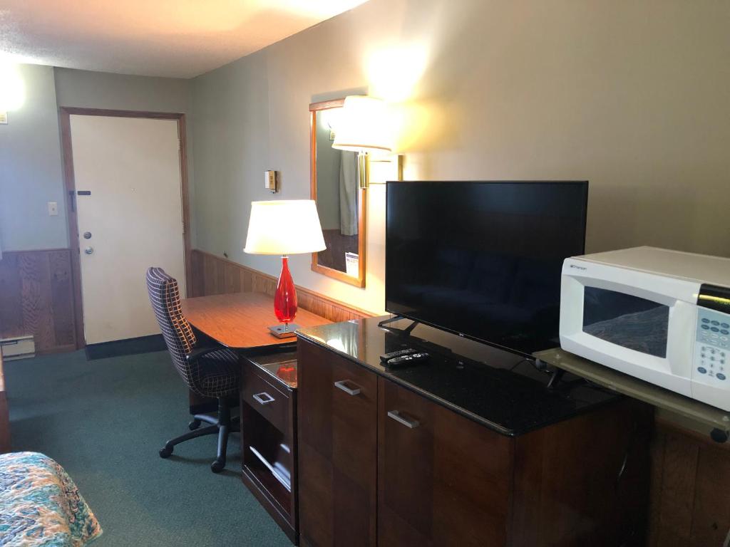 Viking Motel photo