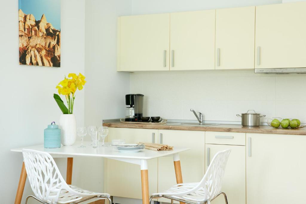 Kitchen, Sappho Hotel in Parga