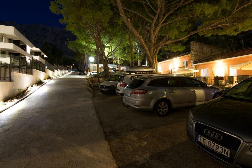 Apartments and Mobile Homes Makarska photo