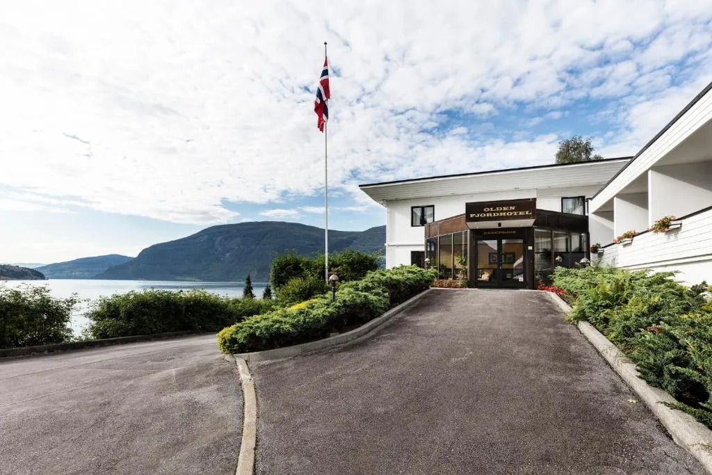 Olden Fjordhotel, hotel in Olden