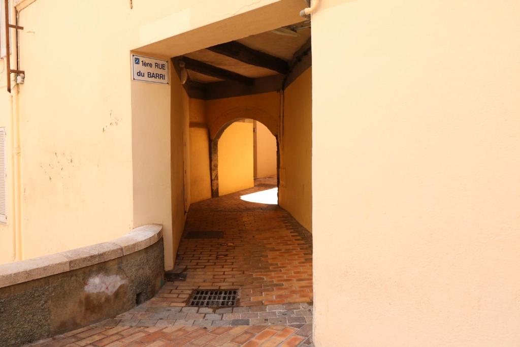 1 bedroom Suquet, 6 min from the Palais, balcony city & port view 220 - 4