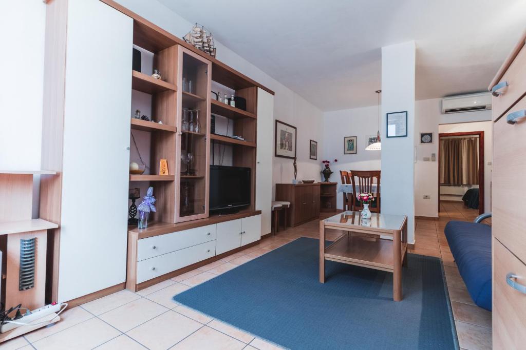 Apartments Pri Mari 8