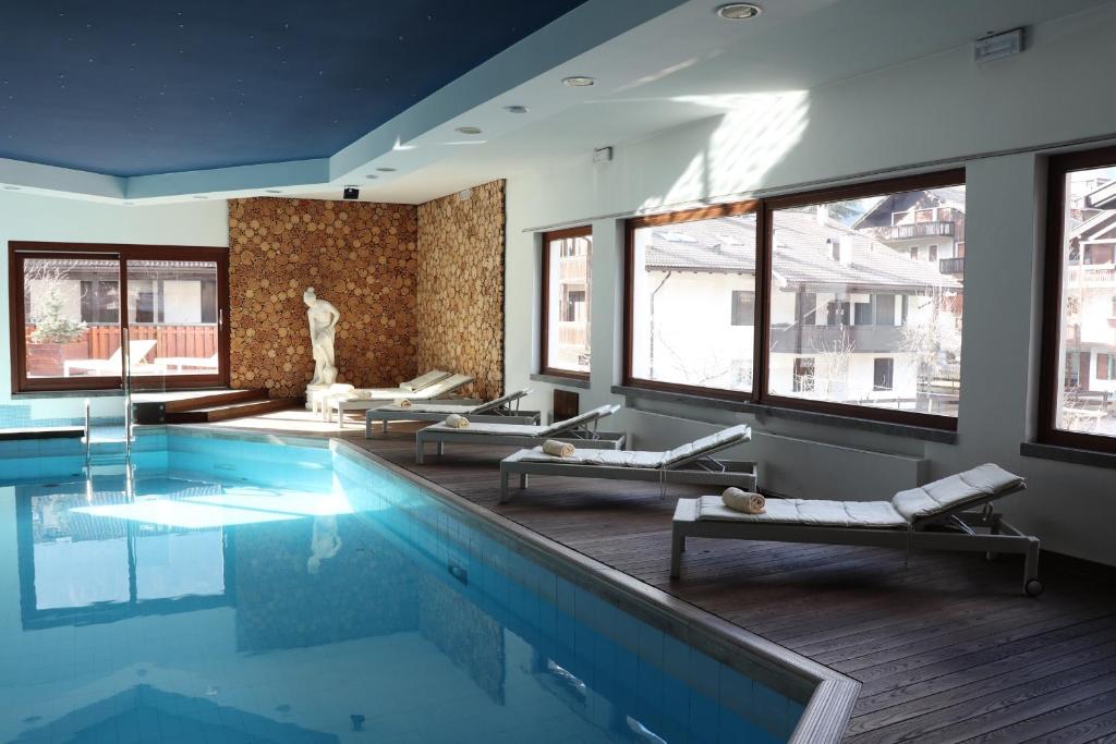 Royal Olympic Hotel - 2