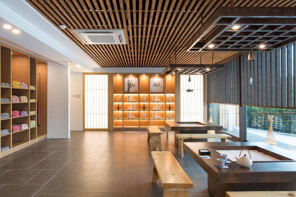 Tomonoya Hotel & Ryokan