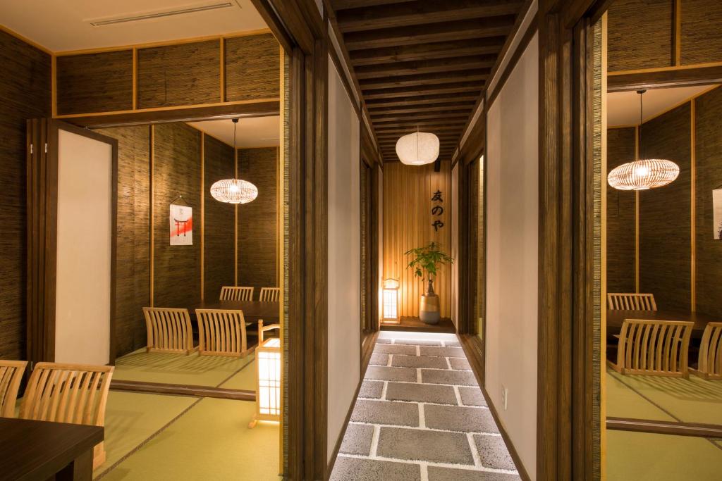 Restaurant, Tomonoya Hotel & Ryokan in Geoje-si