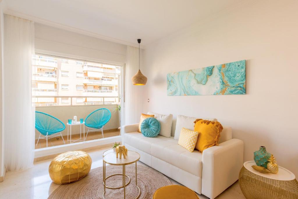 Charming apartment on the beach - Pool and parking - 5