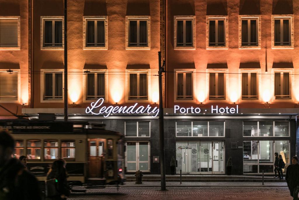 Entrance, Legendary Porto Hotel in Porto