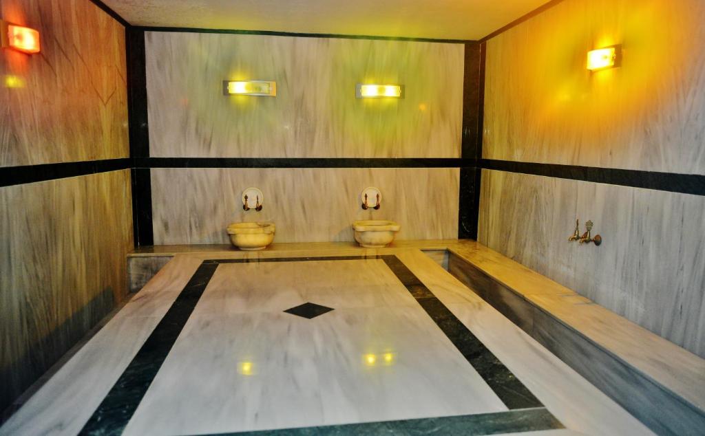 Hotel MARVEL - FULLY RENOVATED FREE Beach Access — Spa in Sunny Beach, Burgas Region