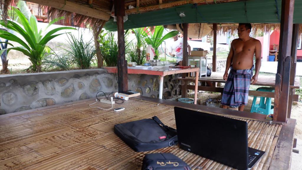 Shared lounge/TV area