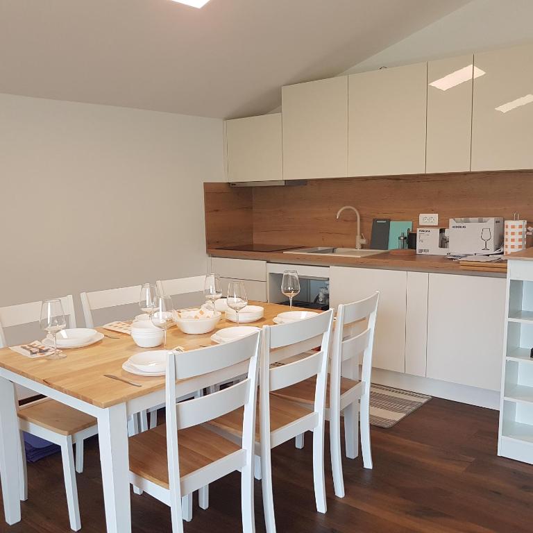 Miran odmor u srcu Pule Apartman Iva 60m2. 전경