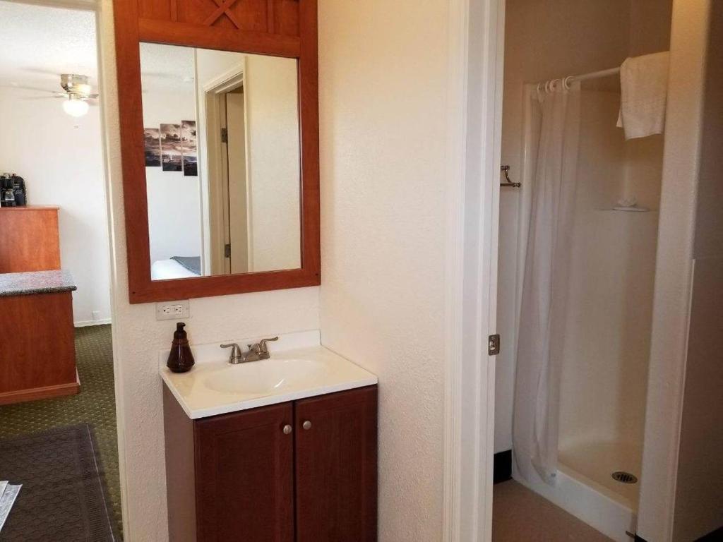 071A Private Studio near South Rim Sleeps 6 photo
