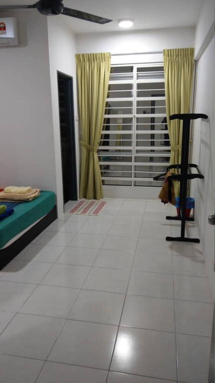 Spacious & Cozy Condo - Hijauan Heights Block C photo