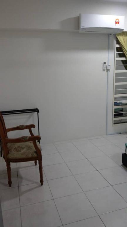 Spacious & Cozy Condo - Hijauan Heights Block C photo