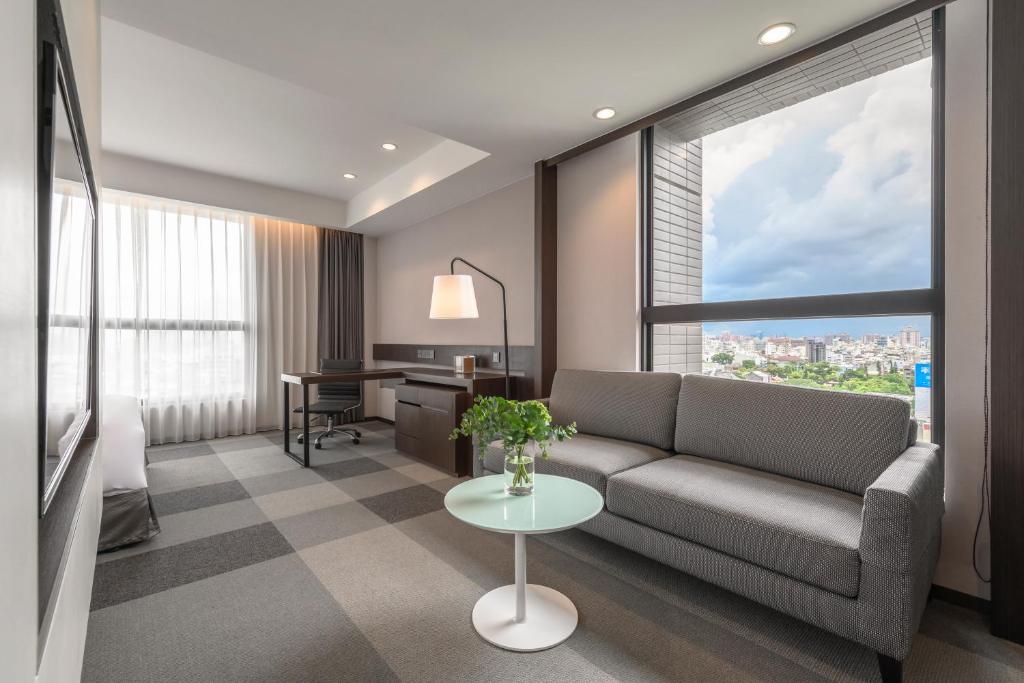 LakeShore Hotel Tainan