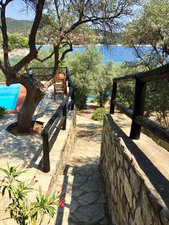 Villa Valia: Traditional Luxurious Residence photo