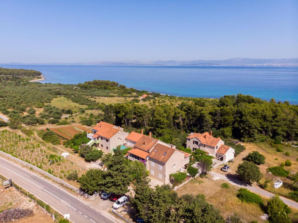 Apartments Jakov, Mirce