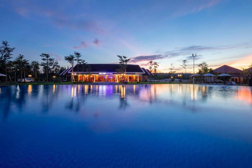 サオマイビーチリゾート (Sao Mai Beach Resort) スイミングプール