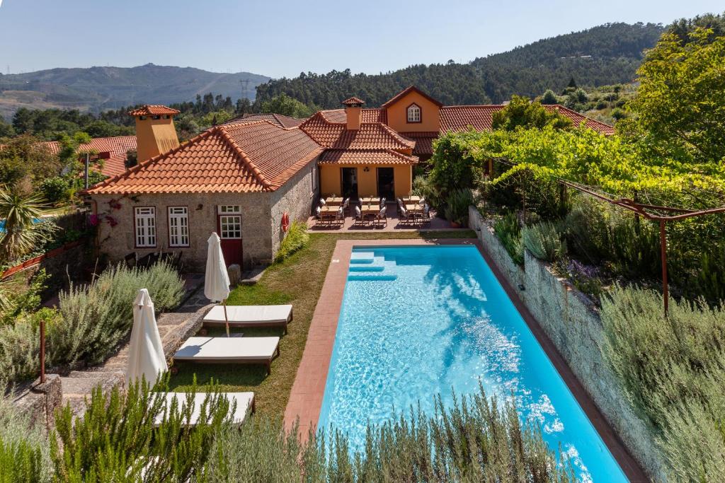 Casa do Eido - sustainable living &amp; nature experiences — Hotel in Terras De Bouro