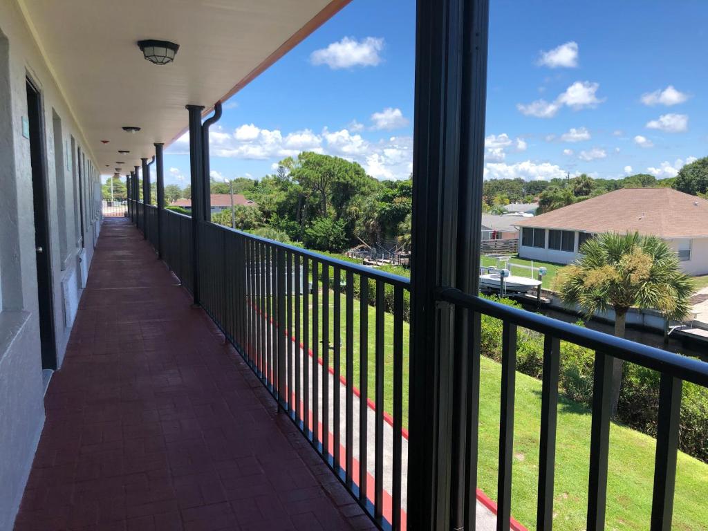 Sun Coast Inn photo