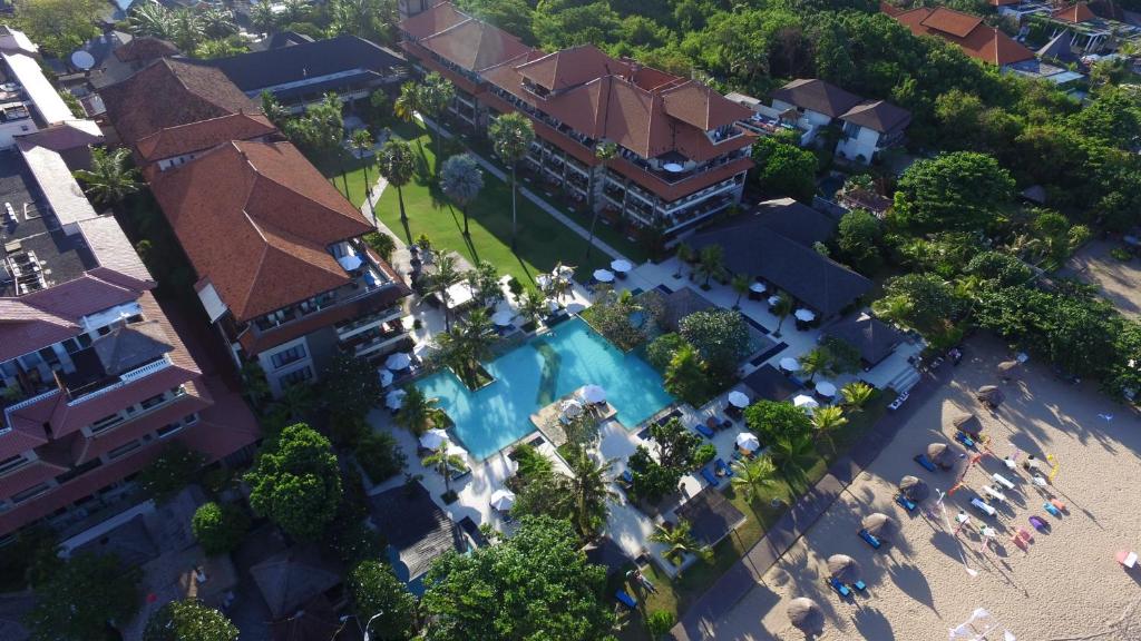 Peninsula Beach Resort photo