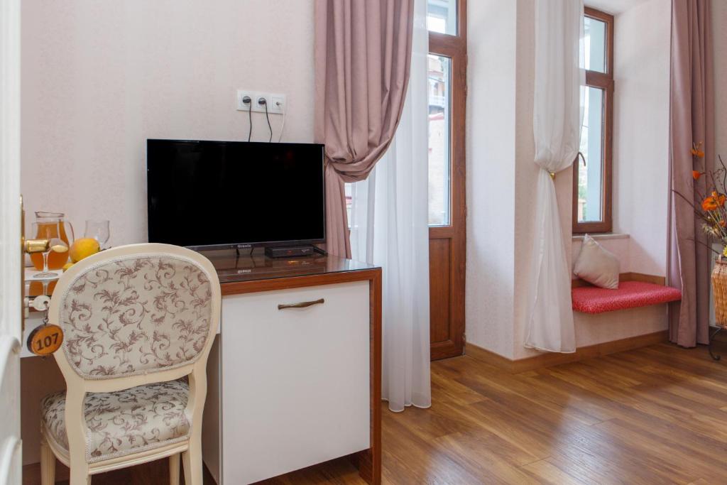 Hotel Nata photo