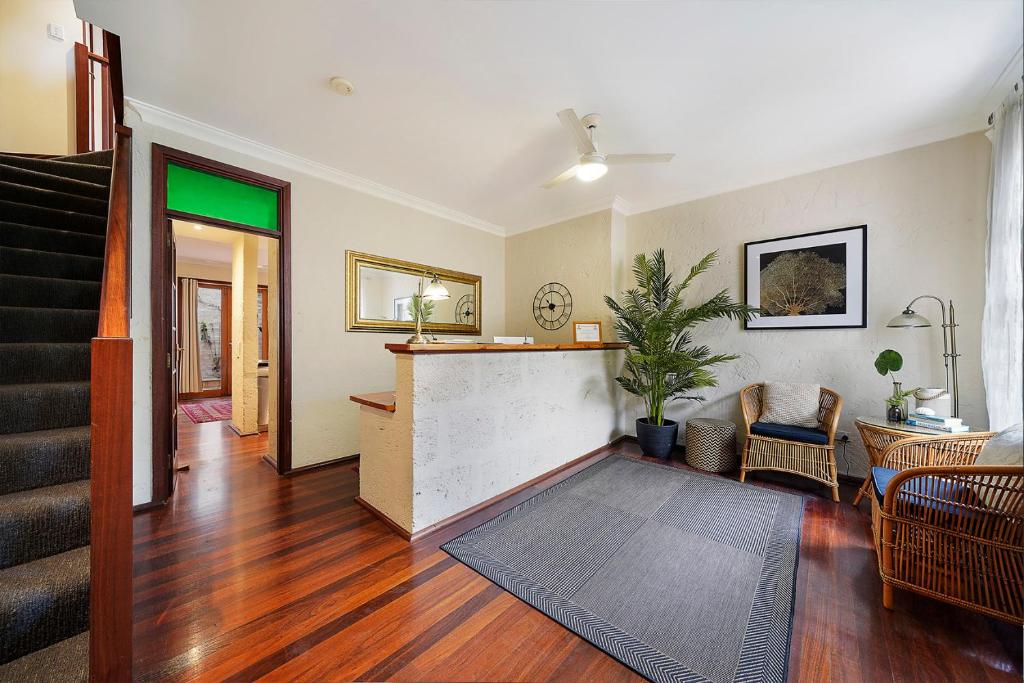 Port Mill Bed & Breakfast photo
