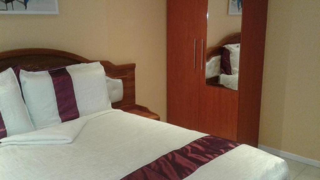 Canterbury Self-catering photo