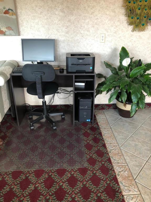 Regency Inn photo