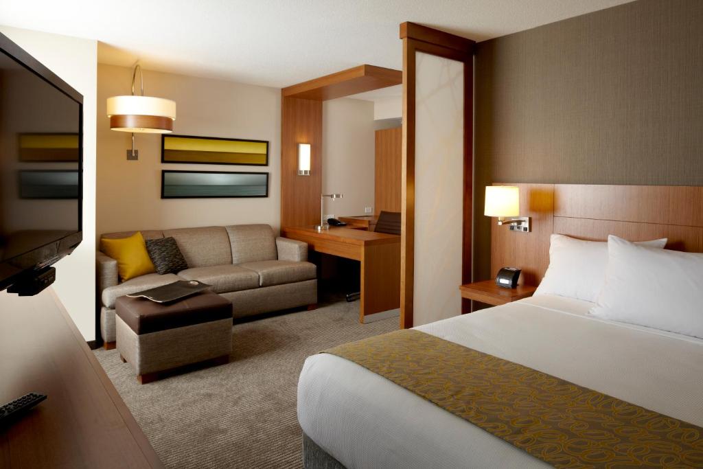 Hyatt Place Calgary Airport photo