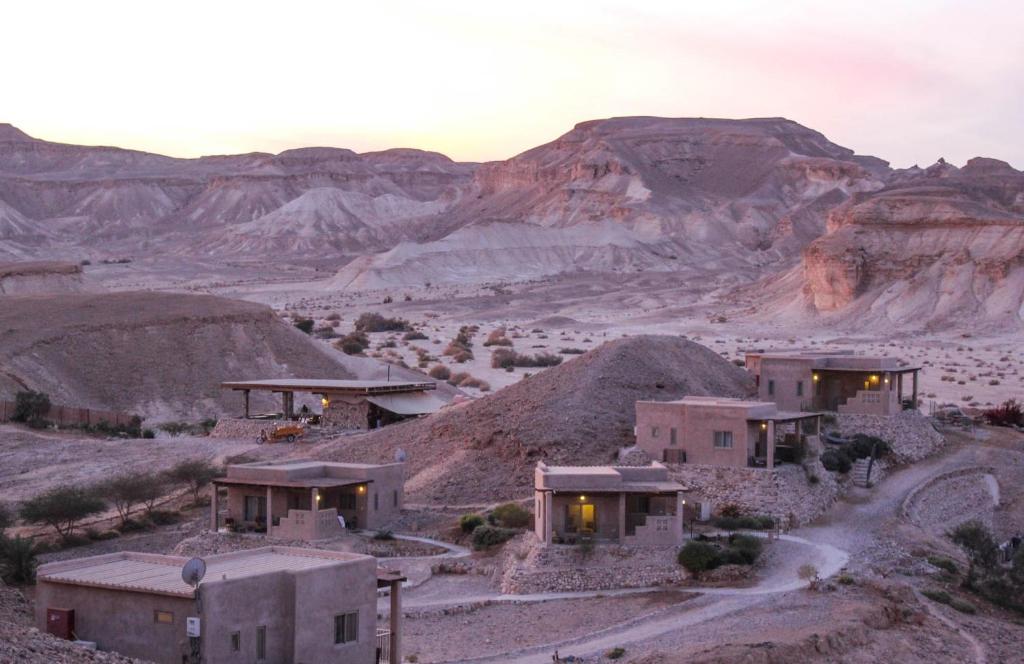 Nof Zuqim Lodge photo