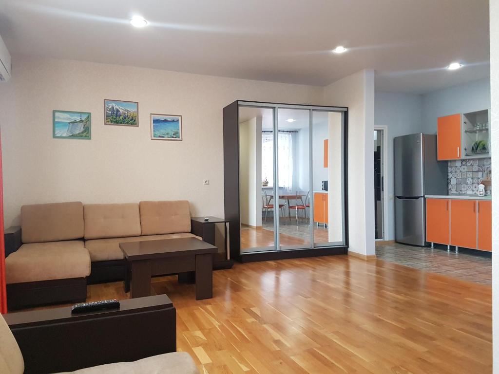 снять студию в геленджике. ул луначарского 114 геленджик сдам квартиру. гостевой дом троя геленджик. снять жилье в геленджике посуточно. снять студию в геленджике.