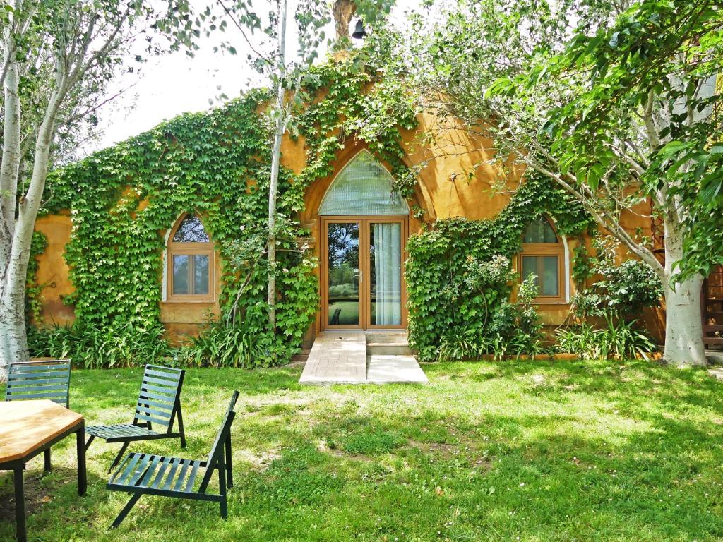 Yeguada Senillosa - Turisme Rural, Castelló d'Empúries