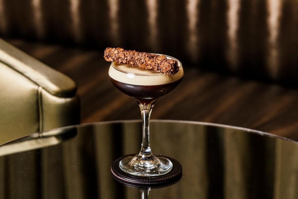 อาหารและเครื่องดื่ม