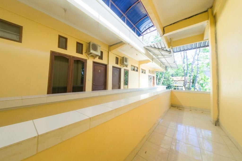 RedDoorz near Nusa Cendana University photo