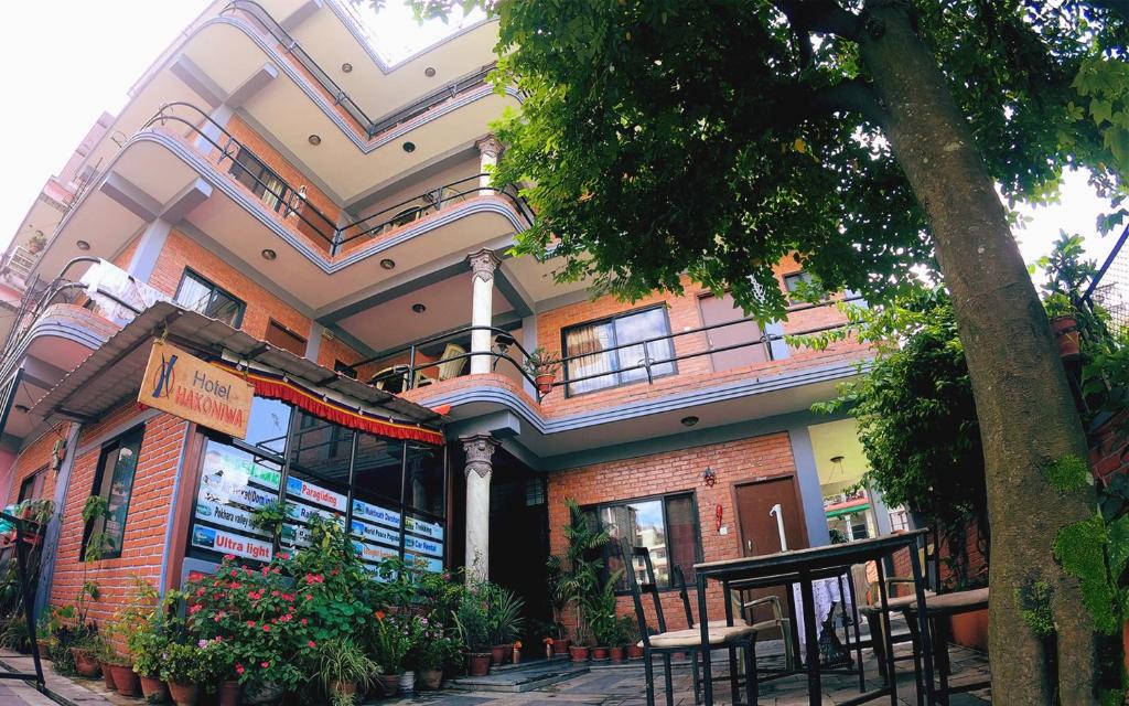 Entrance, Hotel Hakoniwa in Pokhara