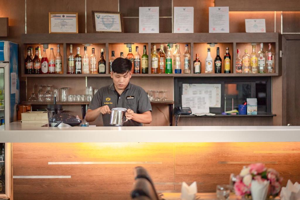 Bar/lounge