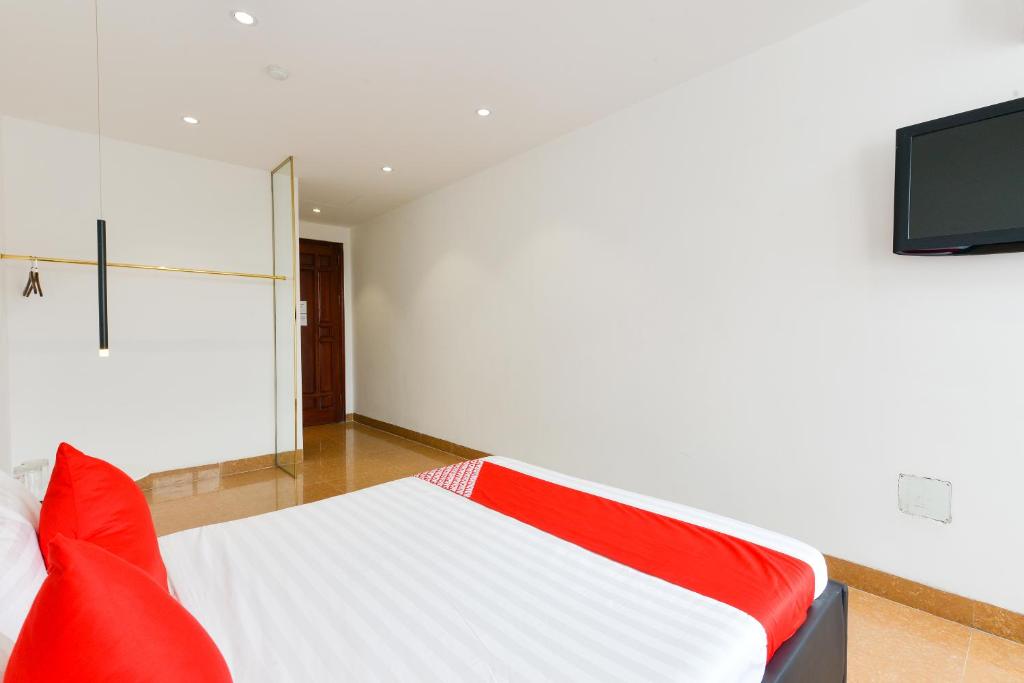 OYO 276 BH Hotel photo