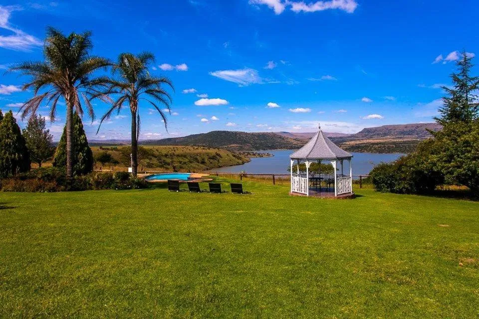 Blue Haze Country Lodge, hotel in Estcourt