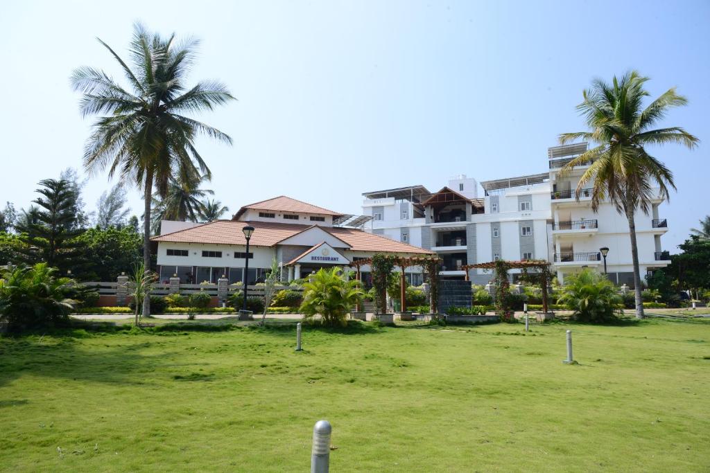 Apoorva Resorts — Hotel in Davangere